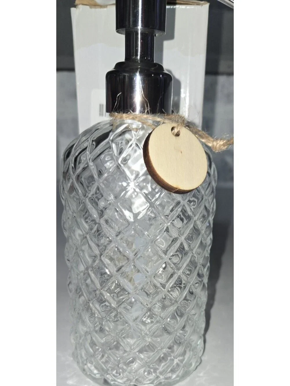 JASAI 18Oz Gem Patterned Clear Glass Soap Dispenser Rust Proof Pump & Wooden Tag
